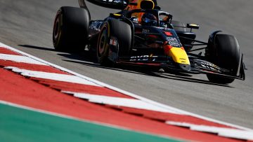 Hezemans looft Verstappen: "Iedere andere coureur was dit niet gelukt"