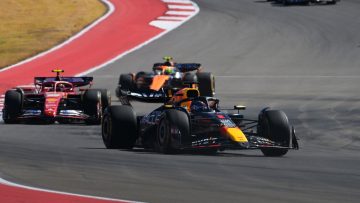 Verstappen houdt Norris van zich af in titanengevecht GP VS