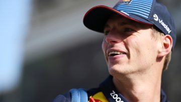 Verstappen sluit toekomstige Aston Martin-overstap niet uit