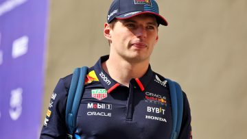 Verstappen lastig te overtuigen in simulator: "Moeten hem dat meerdere keren vertellen"