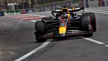 Live reacties na machteloze race Verstappen in Bakoe
