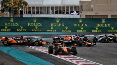 Verstappen Piastri spin Abu Dhabi