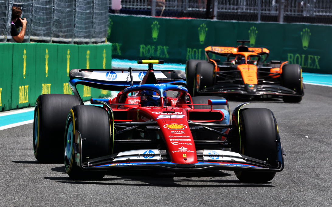 Verstappen Piastri Miami