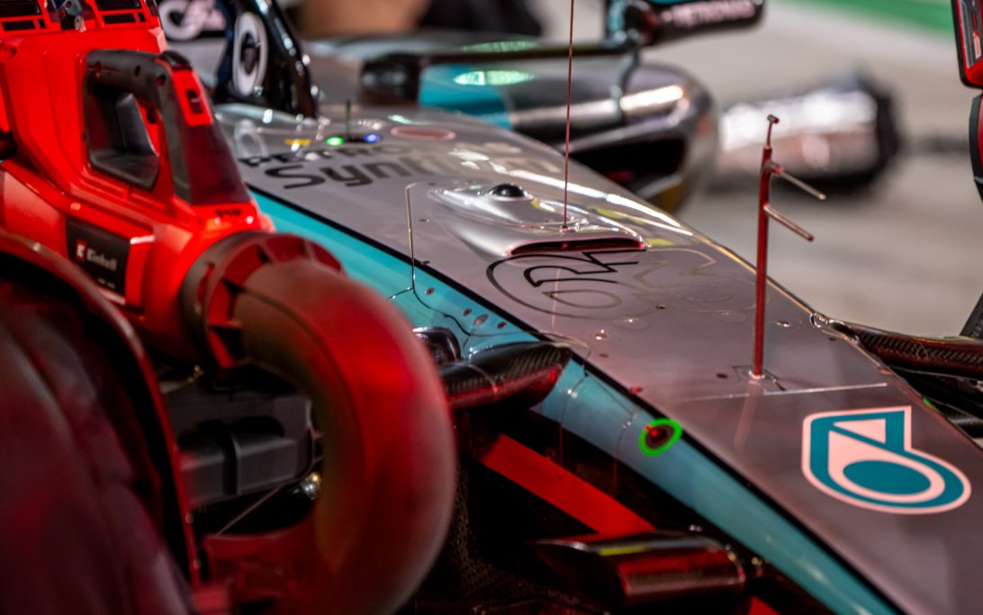 Mercedes cooling vent