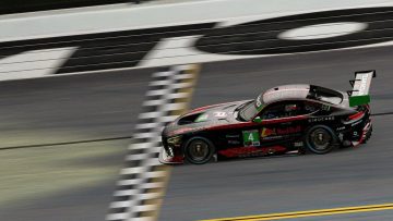 Team Verstappen hits the mark in overnight in virtual Daytona 24 Hours despite scary moment