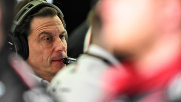 Wolff vreest het ergste Verstappen-scenario: "Helaas is dat mogelijk"