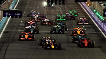 Samenvatting race Djedda: Verstappen pakt tweede zege, Bearman op P7