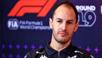 Alpine-teambaas na 'misgelopen' zege: "Verstappen is een supermens"