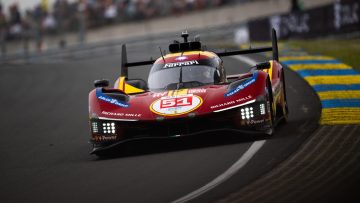 Ferrari domineert in Le Mans, Nederlander op podiumkoers