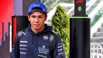 Albon onder de indruk van Verstappen: "Dat onderscheidt hem deels van alle anderen"