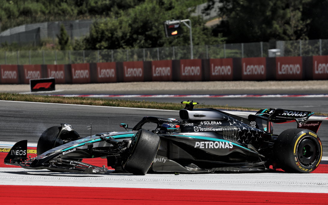 Antonelli Austria race crash