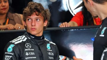 Villeneuve fileert Antonelli: "Wat dacht hij wel niet?!"