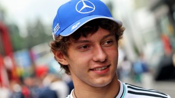 Kimi Antonelli delivers Mercedes contract update as Max Verstappen talks fade