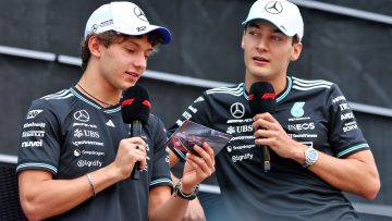 Toto Wolff delivers blunt 'not right' stance as Mercedes drivers await contract extensions