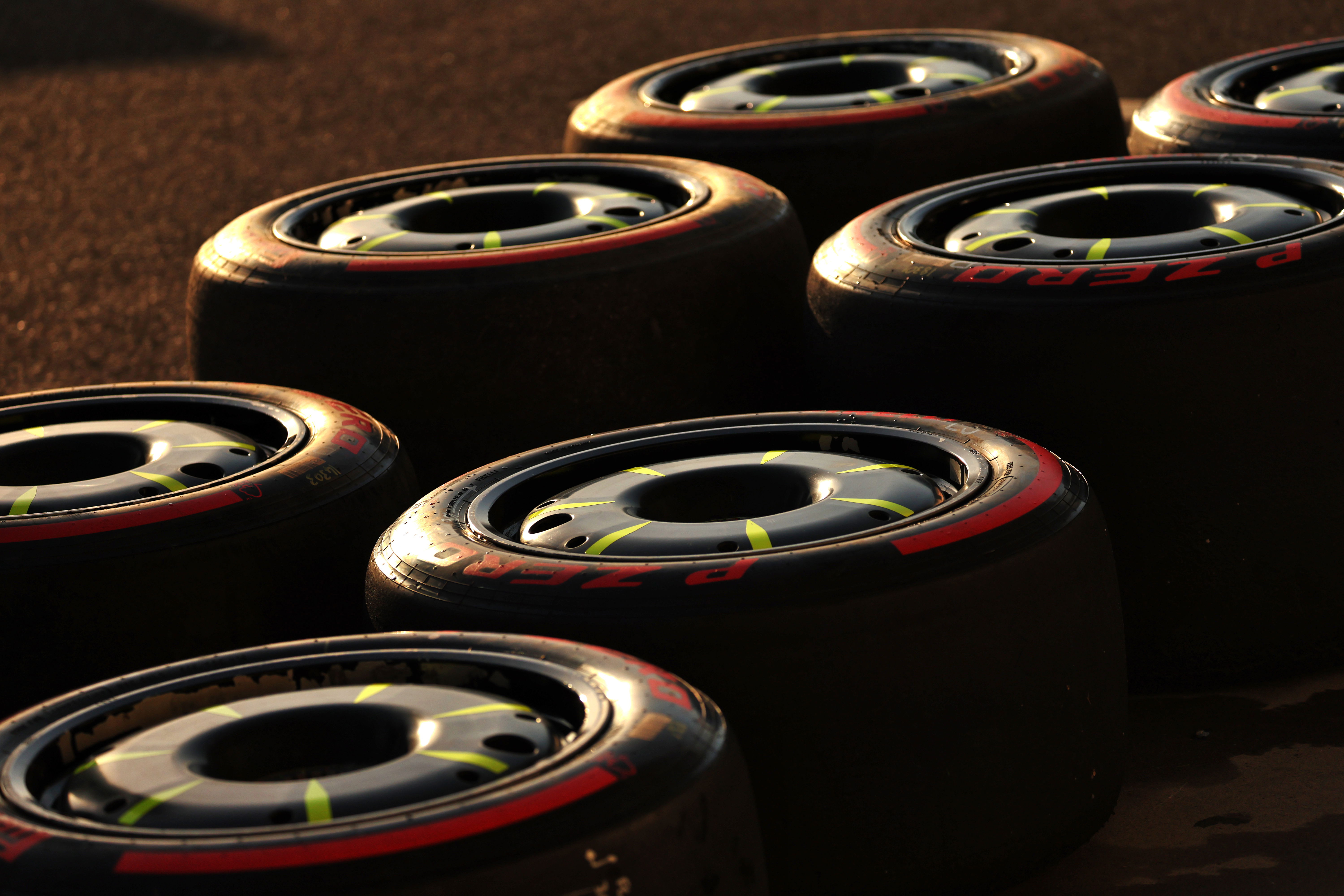 F1 tyres