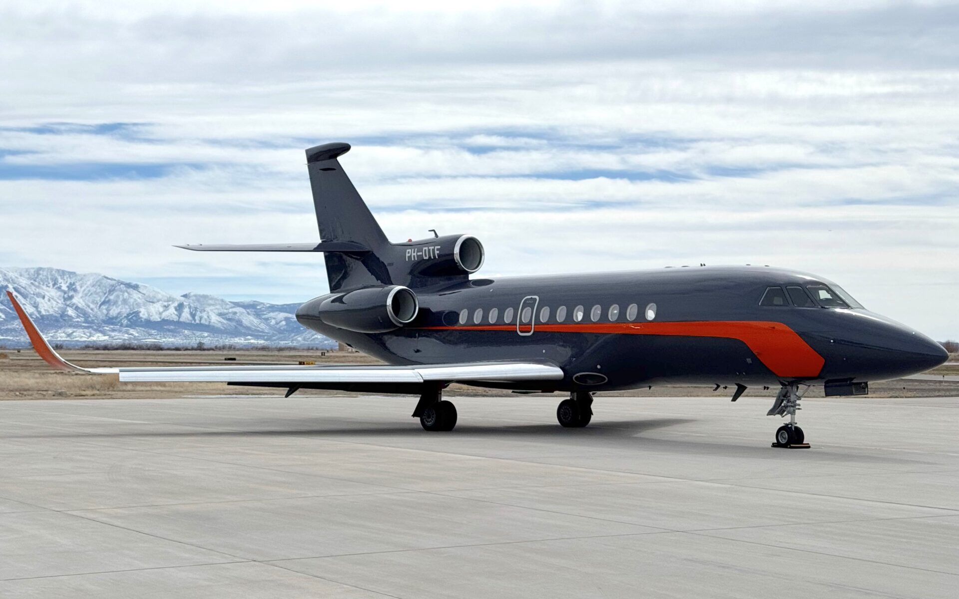 Verstappen Falcon 900EX