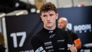 Alex Dunne in talks with F1 team after McLaren exit and Red Bull snub