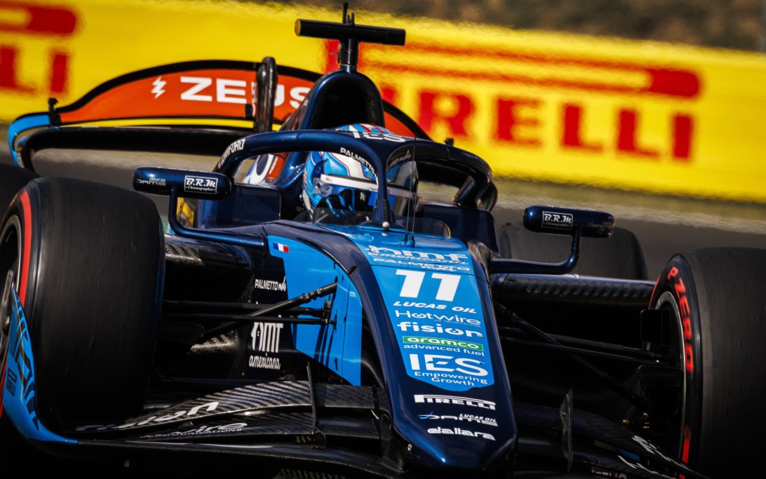 ¡Caos en Bakú! Jak Crawford se lleva la Pole en una Clasificación de F2 marcada por las Banderas Rojas