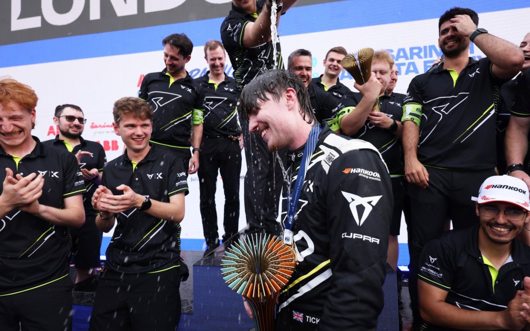 Ticktum Jakarta podium