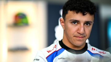 Hadjar reageert lachend op Red Bull-geruchten: "Je bent gewoon te slim"