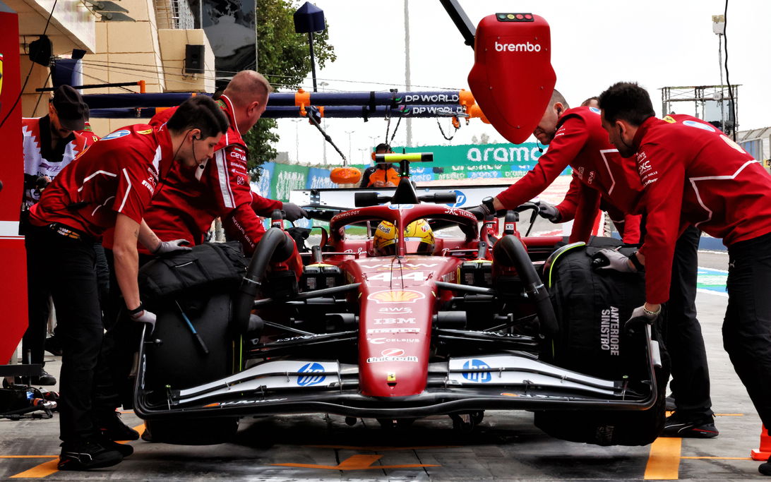 Hamilton Bahrain testing