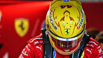 Ferrari op de bres voor verslagen Hamilton: "Ik sta 2.000 procent achter hem"