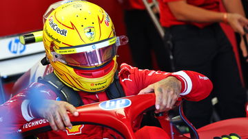 Lewis Hamilton handed 'mental' concern ahead of crunch Ferrari season