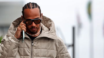 Kritische Hamilton eist actie van FIA: "Dat kan kampioenschappen beïnvloeden"