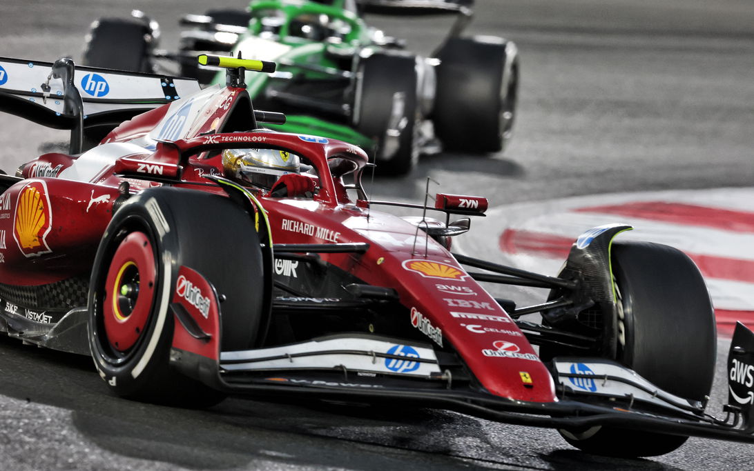 Hamilton race Abu Dhabi