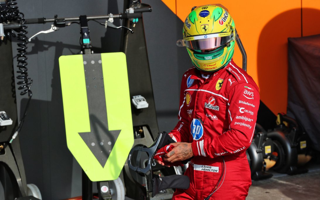 刘易斯·汉密尔顿:在法拉利艰难赛季中,转移焦点至“享受比赛”