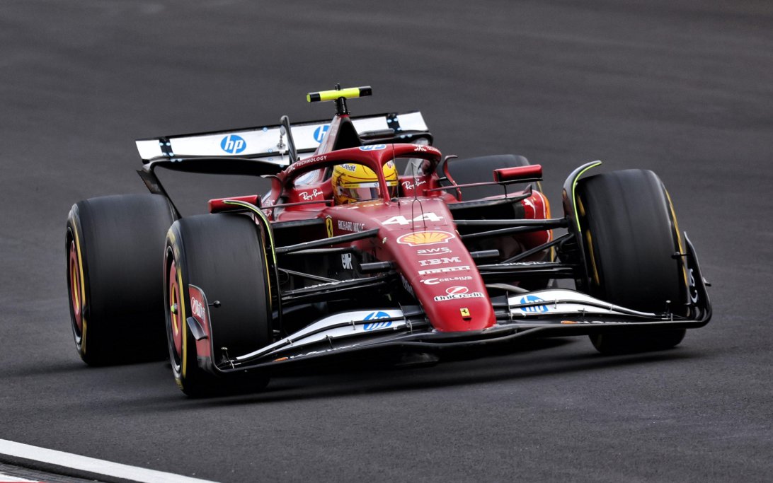 Hamilton China race