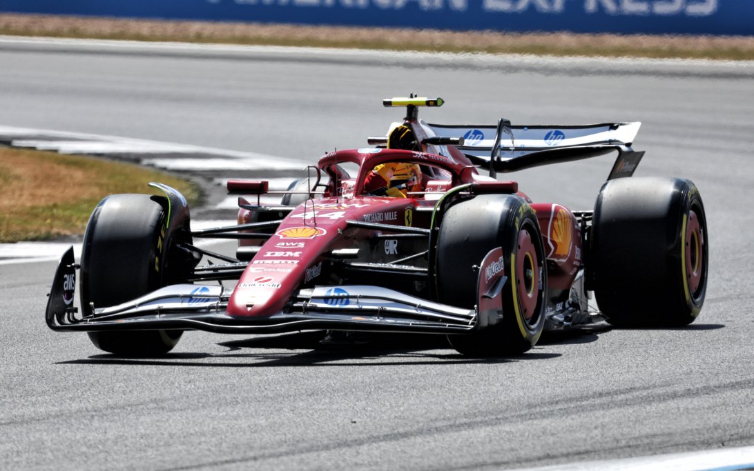 Hamilton FP1 Silverstone