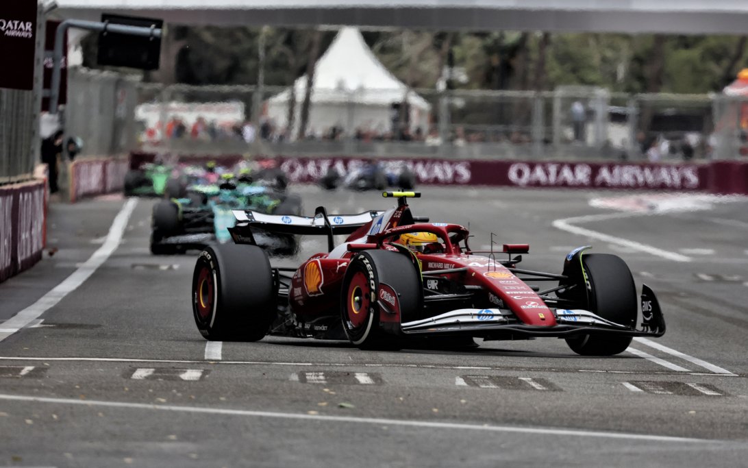 Hamilton Baku race