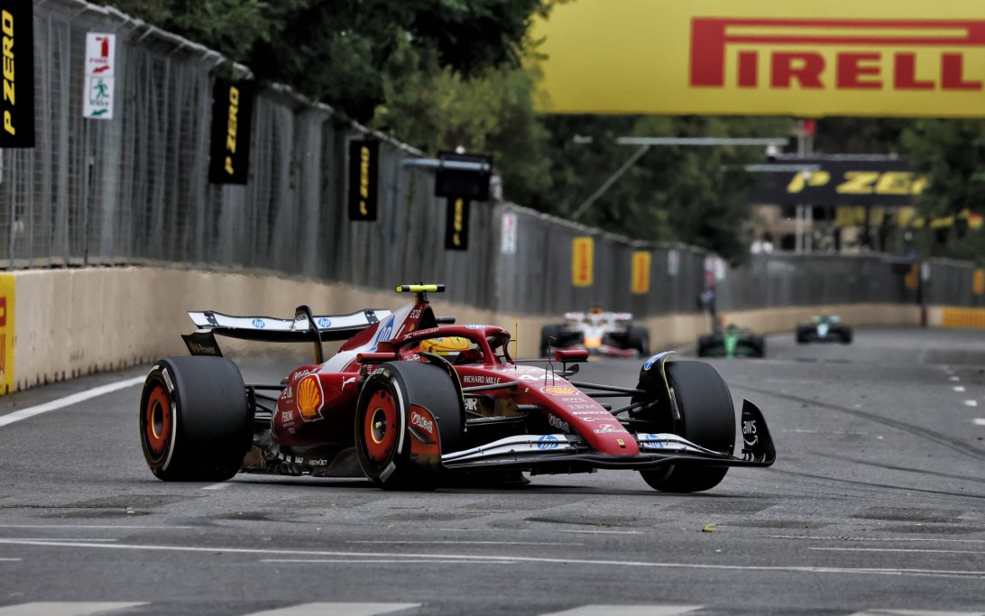 Hamilton Baku race