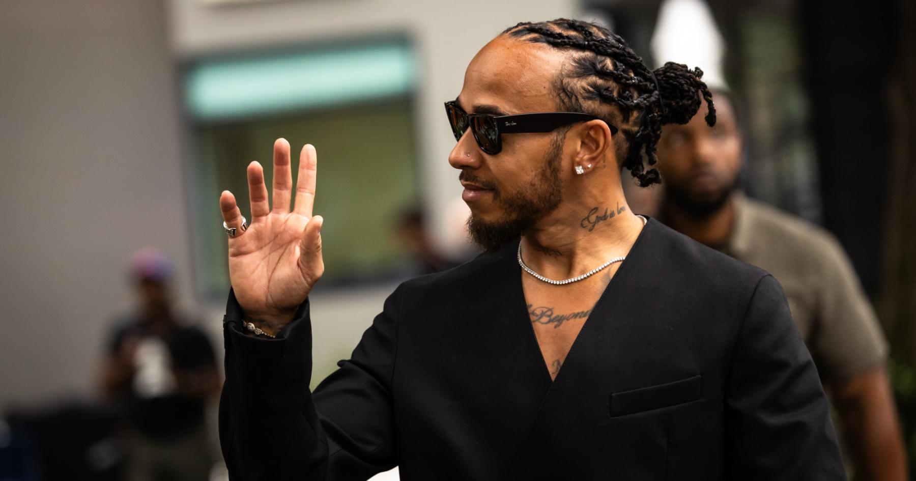 Who should replace Lewis Hamilton at Ferrari if he chose to retire?
