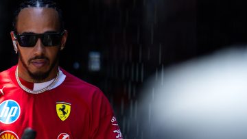 Herbert haalt Hamilton door de mangel: "Helemaal de weg kwijt"
