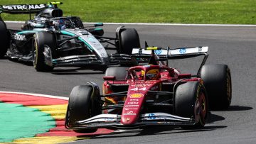 Ploeterende Hamilton en Antonelli verzuipen opnieuw op kurkdroog Spa-Francorchamps