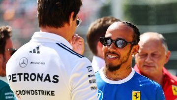 Mercedes-kopstukken blijven Hamilton steunen: "Kan nog altijd als maatstaf dienen"