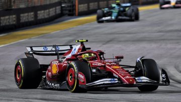 Hamilton reageert op FIA-onderzoek: "Ik moet nogal vaak naar de stewards..."