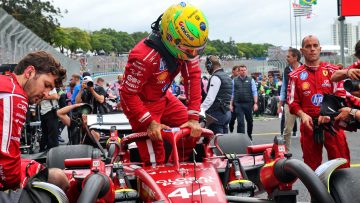 Hill schetst doemscenario na scherpe kritiek hoogste Ferrari-baas