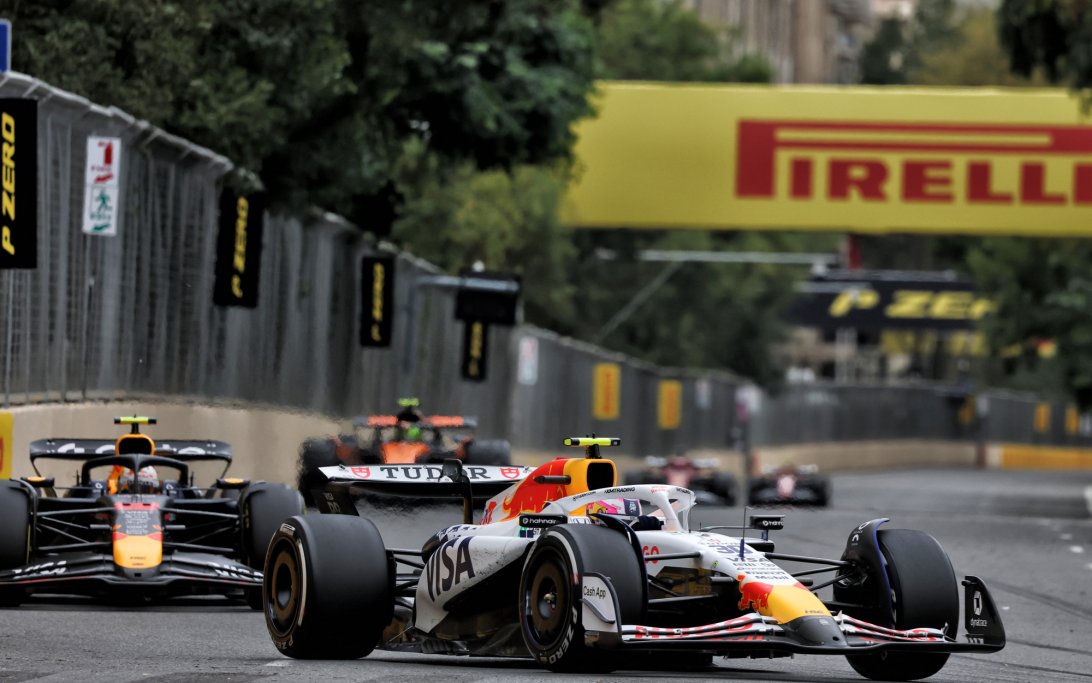 Lawson Took 'Added Risk' to Hold Off Tsunoda in Azerbaijan