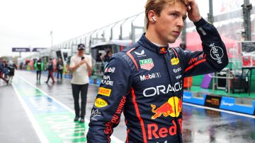 Lawson handed 'sacked' warning after disastrous Red Bull debut