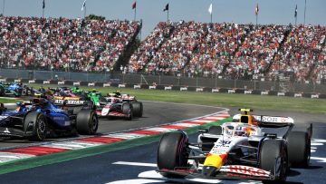 Liam Lawson points finger at Carlos Sainz after Mexican GP 'killed'