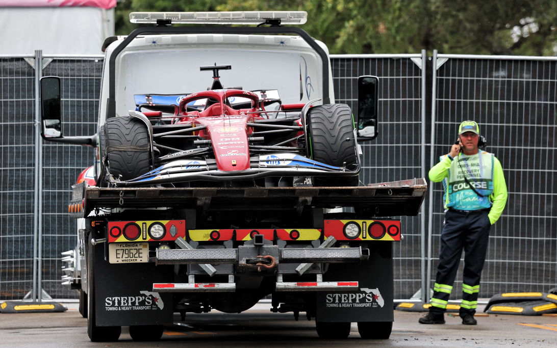 Leclerc crash Sprint Miami wet