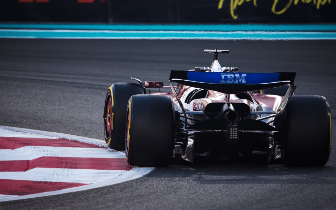 Leclerc FP2 Abu Dhabi