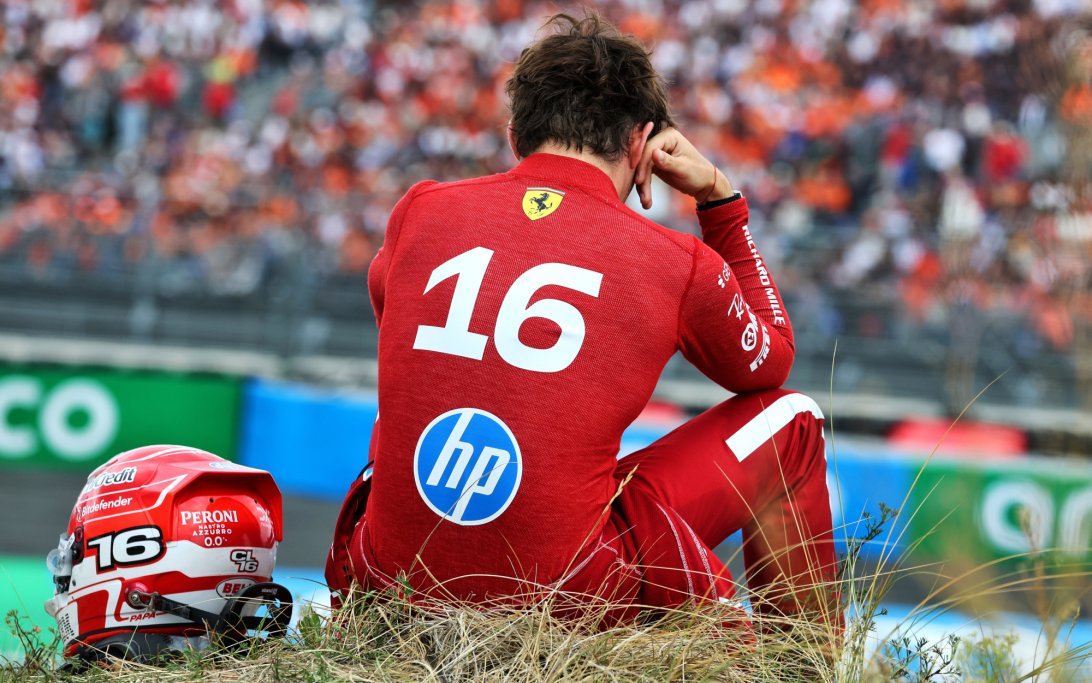 Noticias F1: Misterio del teléfono de Leclerc Resuelto, Piastri Niega Lento Inicio y Actualizaciones Clave