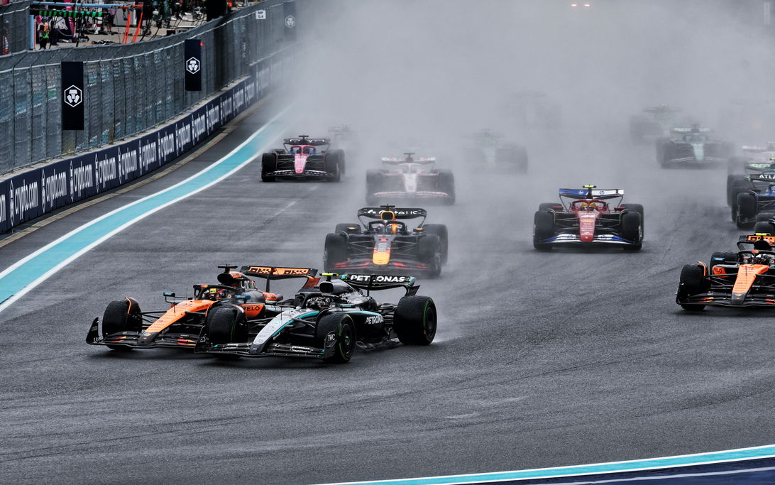 Miami sprint race start