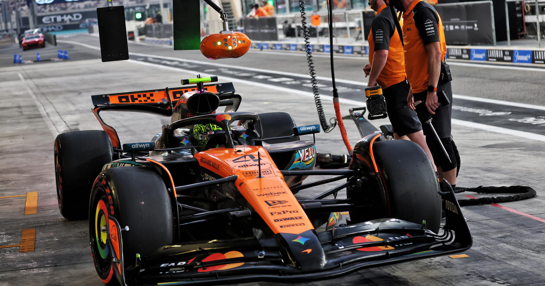 Norris Reed Ii Norris weigert te glimlachen na grote voorsprong op Verstappen ...