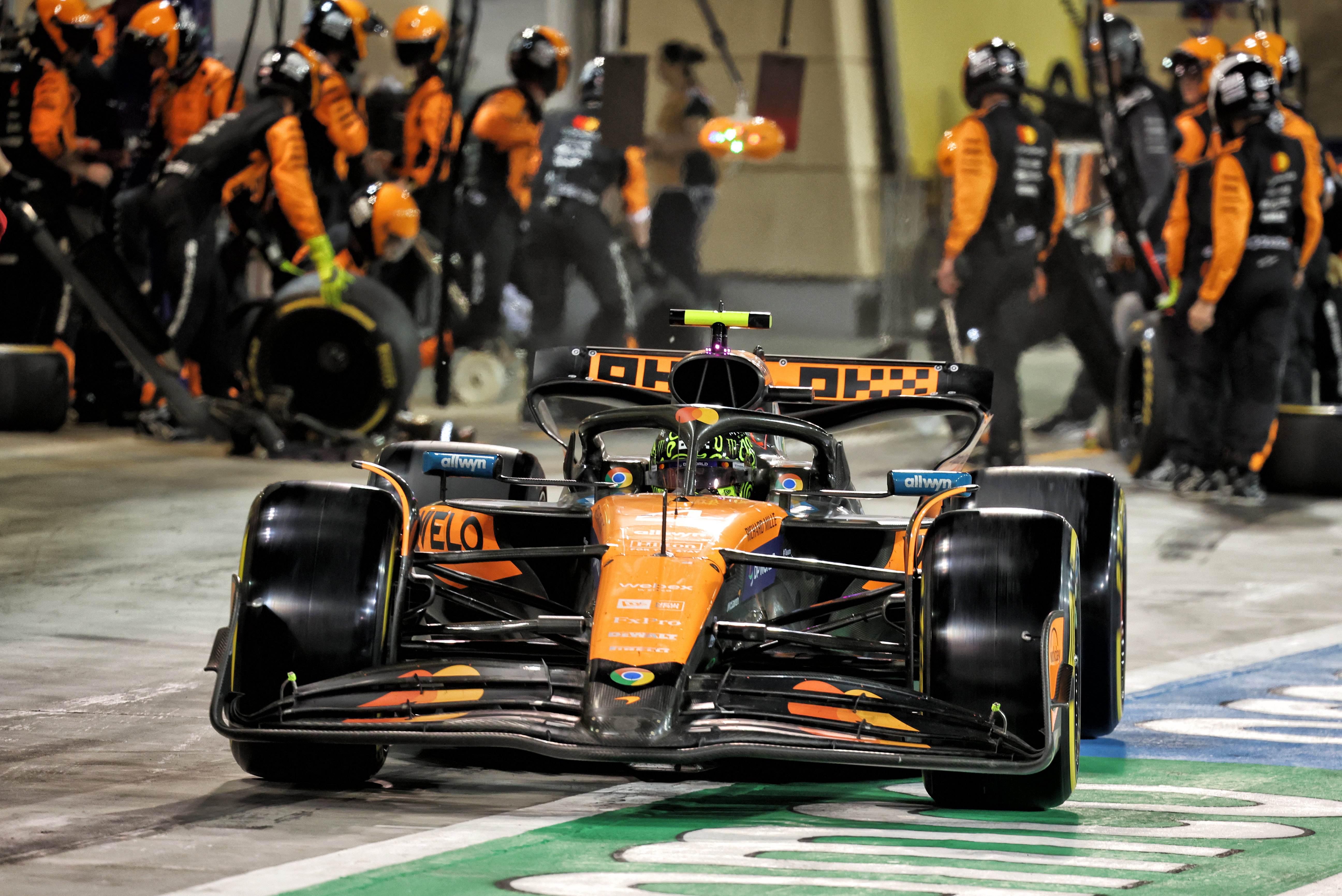 Norris Bahrain pitstop