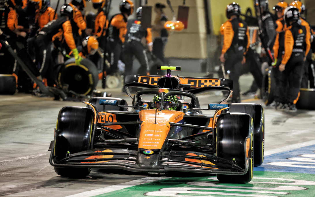 Norris Bahrain pitstop